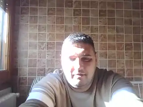 Snapshot of _revianzip1 chatting on January 12, 2025, 10:45 am revianzip1 online show from January 12, 2025, 10:45 am
