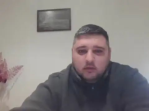 Snapshot of _revianzip1 chatting on January 16, 2025, 10:32 am revianzip1 online show from January 16, 2025, 10:32 am