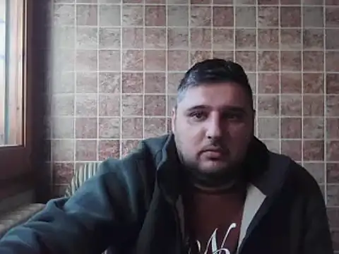 Snapshot of _revianzip1 chatting on January 1, 2025, 2:20 pm revianzip1 online show from January 1, 2025, 2:20 pm