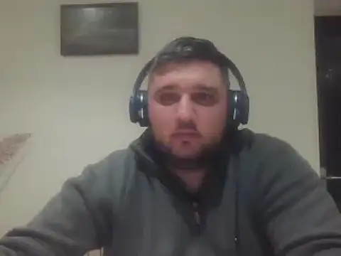 Snapshot of _revianzip1 chatting on January 4, 2025, 7:13 pm revianzip1 online show from January 4, 2025, 7:13 pm