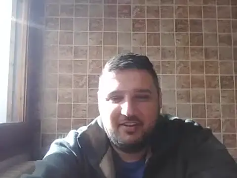 Snapshot of _revianzip1 chatting on January 3, 2025, 12:18 pm revianzip1 online show from January 3, 2025, 12:18 pm