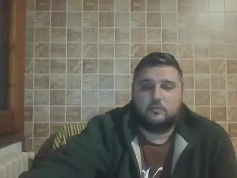 Snapshot of _revianzip1 chatting on January 6, 2025, 5:59 pm revianzip1 online show from January 6, 2025, 5:59 pm