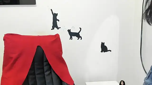 sweetnea online show from January 3, 2025, 2:43 am