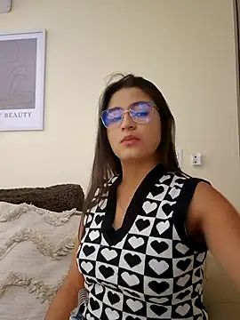 StefaBrown online show from September 20, 2025, 12:10 pm