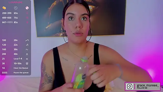 Grace Moore online show from December 21, 2024, 5:39 pm