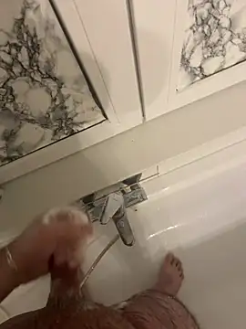 Loco42- online show from February 8, 2025, 9:25 pm