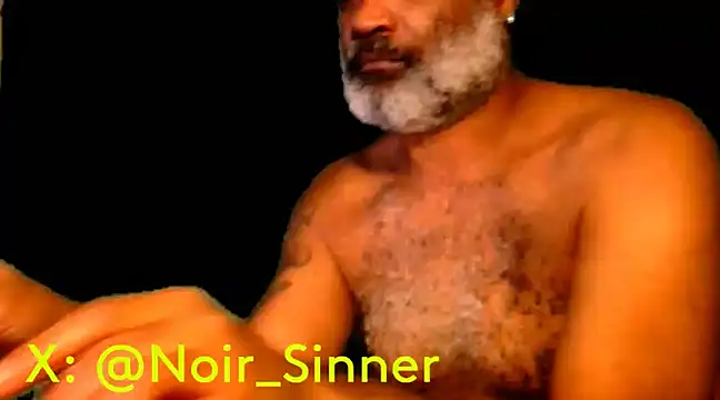 sinnernoir online show from February 3, 2025, 4:52 pm
