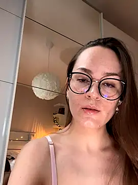 Lilly Soulmate online show from November 28, 2025, 1:22 pm