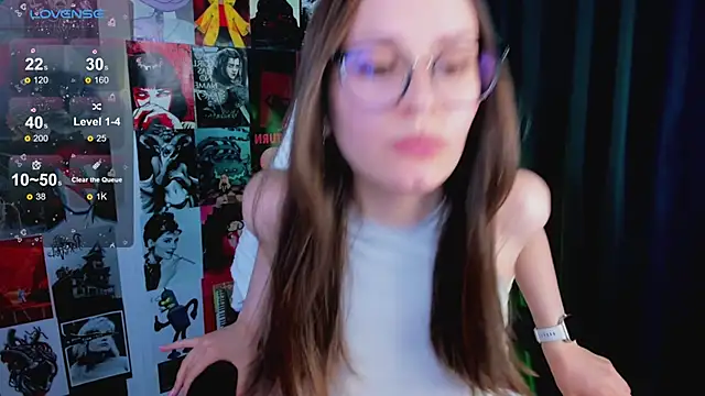 Lilly Soulmate online show from February 18, 2025, 5:42 am