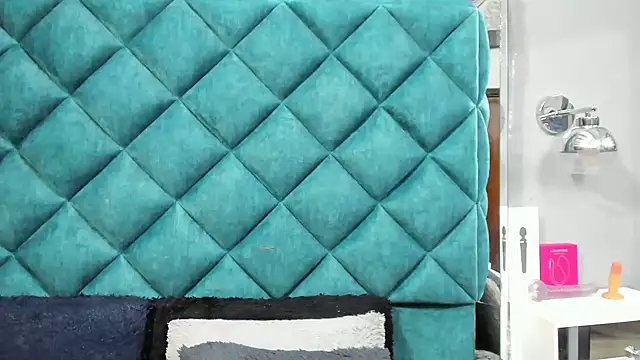 Snapshot of PENELOPELEWISs chatting on October 4, 2025, 7:59 pm PENELOPELEWISs online show from October 4, 2025, 7:59 pm