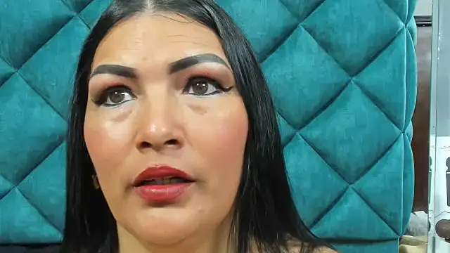 Snapshot of PENELOPELEWISs chatting on September 24, 2025, 5:03 am PENELOPELEWISs online show from September 24, 2025, 5:03 am