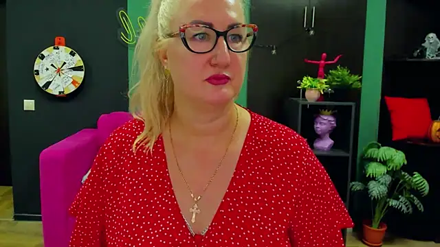 ChristyBrooks online show from February 6, 2025, 7:18 pm