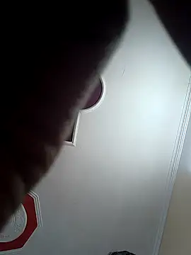 officiallonda01 online show from November 4, 2025, 10:08 am