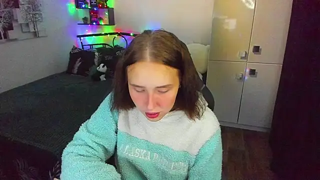 Snapshot of LinaTruly chatting on February 27, 2026, 10:20 pm LinaTruly online show from February 27, 2026, 10:20 pm