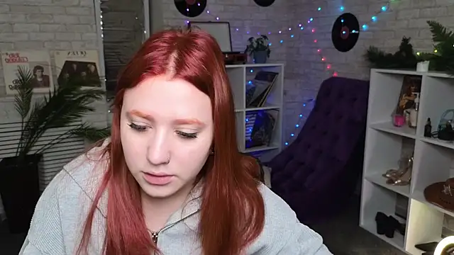 Snapshot of Ruby_Rubarb chatting on February 2, 2025, 2:13 pm Ruby Rubarb online show from February 2, 2025, 2:13 pm