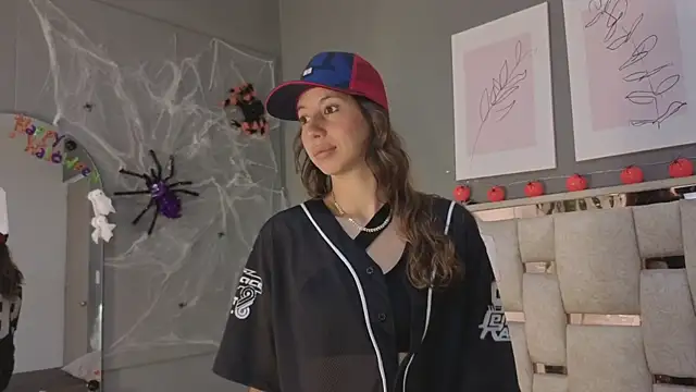 Snapshot of jolie_lov chatting on October 16, 2025, 1:08 pm jolie lov online show from October 16, 2025, 1:08 pm