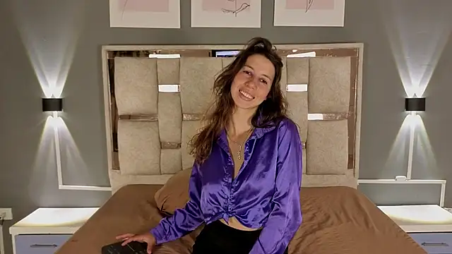 Snapshot of jolie_lov chatting on September 29, 2025, 1:17 pm jolie lov online show from September 29, 2025, 1:17 pm