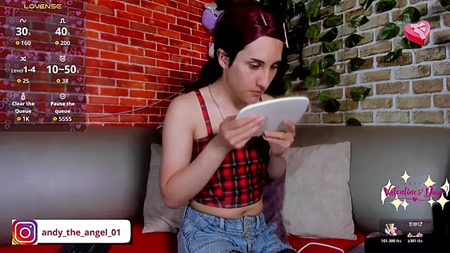 andy angell1 online show from March 3, 2026, 11:39 am