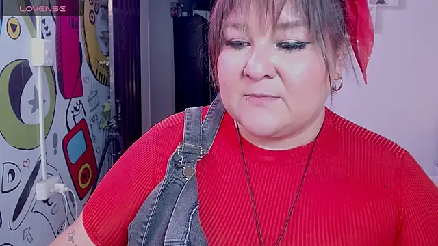 Snapshot of julieta_733 chatting on January 18, 2025, 12:02 am julieta 733 online show from January 18, 2025, 12:02 am