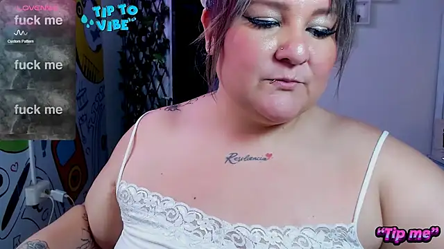 Snapshot of julieta_733 chatting on January 10, 2025, 5:26 am julieta 733 online show from January 10, 2025, 5:26 am