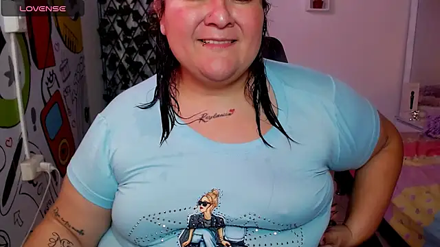 Snapshot of julieta_733 chatting on December 31, 2024, 2:03 pm julieta 733 online show from December 31, 2024, 2:03 pm
