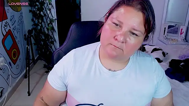 Snapshot of julieta_733 chatting on January 24, 2025, 2:49 am julieta 733 online show from January 24, 2025, 2:49 am