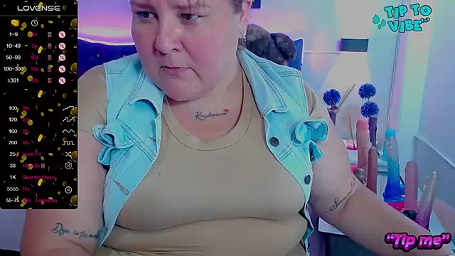 Snapshot of julieta_733 chatting on March 17, 2025, 11:35 pm julieta 733 online show from March 17, 2025, 11:35 pm