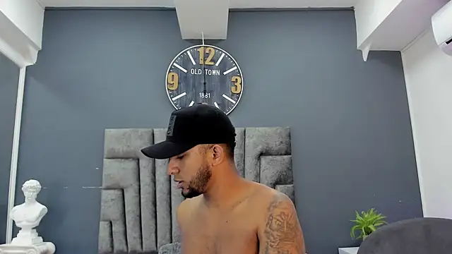 Robin Rief online show from April 4, 2026, 7:20 pm