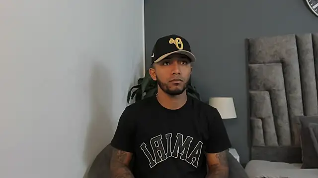 Robin Rief online show from December 3, 2025, 3:40 am