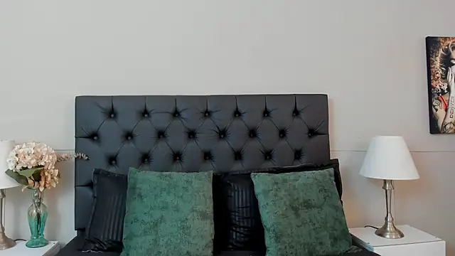 Robin Rief online show from September 27, 2025, 3:45 am