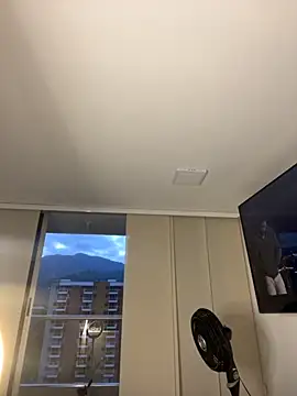 Snapshot of NicoleCut chatting on September 18, 2025, 10:40 am NicoleCut online show from September 18, 2025, 10:40 am