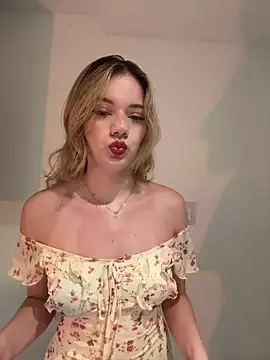 NicoleCut online show from March 13, 2026, 10:20 am