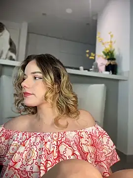 NicoleCut online show from June 1, 2026, 9:42 am