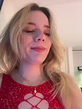 NicoleCut online show from February 17, 2026, 10:01 am