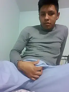 Snapshot of elias5031 chatting on December 28, 2024, 9:51 pm elias5031 online show from December 28, 2024, 9:51 pm