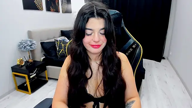 AlluringAriel online show from June 9, 2026, 4:13 am