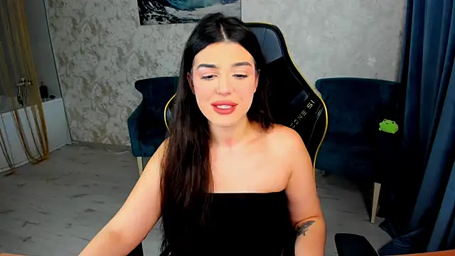 AlluringAriel online show from April 25, 2026, 11:35 am