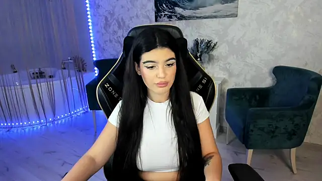 AlluringAriel online show from September 25, 2025, 2:12 pm