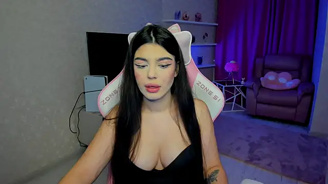 Snapshot of AlluringAriel chatting on February 7, 2026, 7:11 pm AlluringAriel online show from February 7, 2026, 7:11 pm