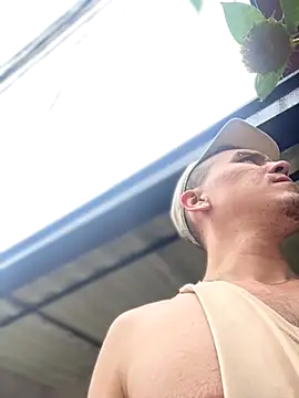 Snapshot of adam-rivera chatting on October 10, 2025, 4:19 pm adam-rivera online show from October 10, 2025, 4:19 pm