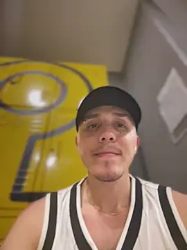 Snapshot of adam-rivera chatting on September 30, 2025, 10:05 pm adam-rivera online show from September 30, 2025, 10:05 pm