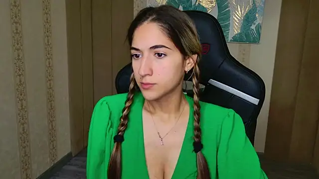 Snapshot of Teresa_Stane chatting on September 19, 2025, 5:11 am Teresa Stane online show from September 19, 2025, 5:11 am