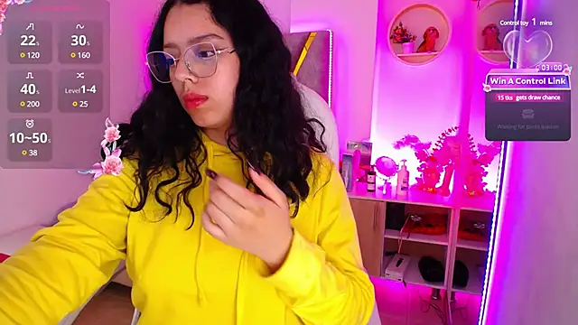 Snapshot of Aurora_Brownn chatting on March 1, 2025, 4:47 am Aurora Brownn online show from March 1, 2025, 4:47 am