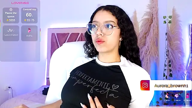 Snapshot of Aurora_Brownn chatting on September 22, 2025, 2:17 am Aurora Brownn online show from September 22, 2025, 2:17 am