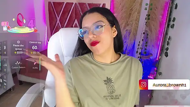 Snapshot of Aurora_Brownn chatting on October 13, 2025, 4:47 am Aurora Brownn online show from October 13, 2025, 4:47 am