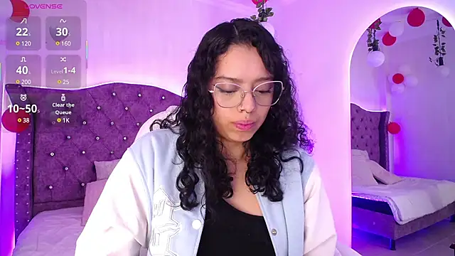 Snapshot of Aurora_Brownn chatting on March 17, 2025, 2:08 am Aurora Brownn online show from March 17, 2025, 2:08 am