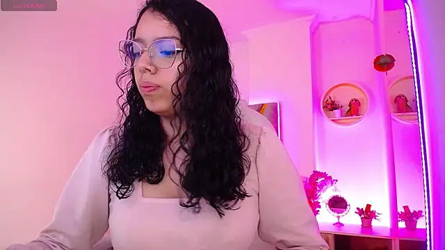 Snapshot of Aurora_Brownn chatting on March 13, 2025, 4:27 am Aurora Brownn online show from March 13, 2025, 4:27 am