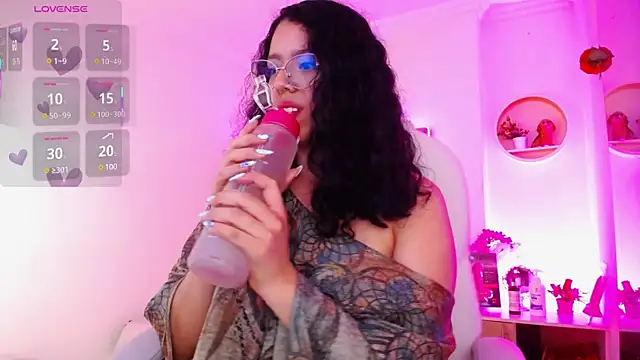 Snapshot of Aurora_Brownn chatting on March 13, 2025, 7:31 am Aurora Brownn online show from March 13, 2025, 7:31 am