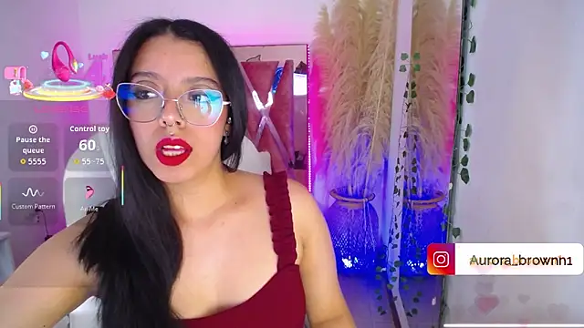 Snapshot of Aurora_Brownn chatting on October 12, 2025, 3:30 am Aurora Brownn online show from October 12, 2025, 3:30 am