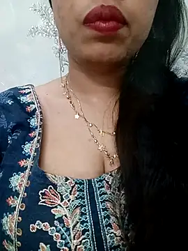 Haniya-143 online show from March 28, 2026, 11:06 pm